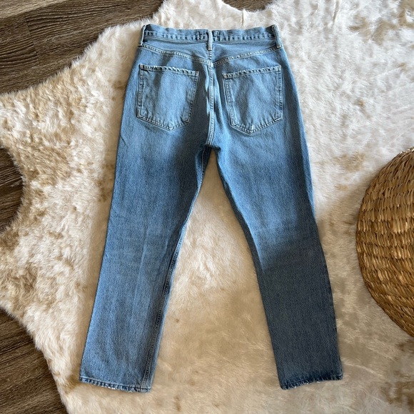 AGOLDE Riley High-Rise Straight Crop in Endeavor 28 - Picture 9 of 16